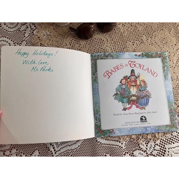 1994 Babes in Toyland, Gina Shaw & Illustrated by John Speirs, Scholastic - Picture 2 of 5